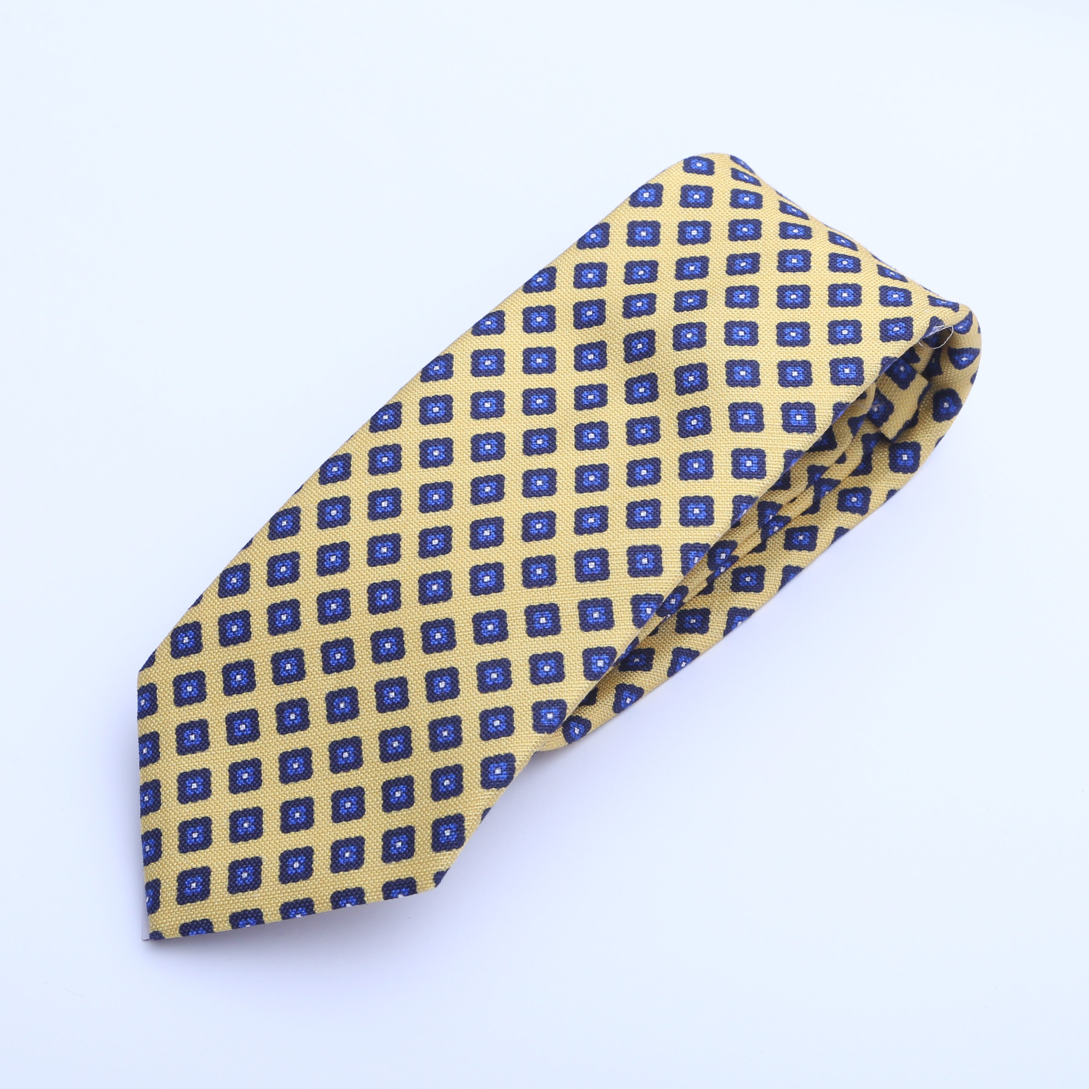 YELLOW SQUARE TIE