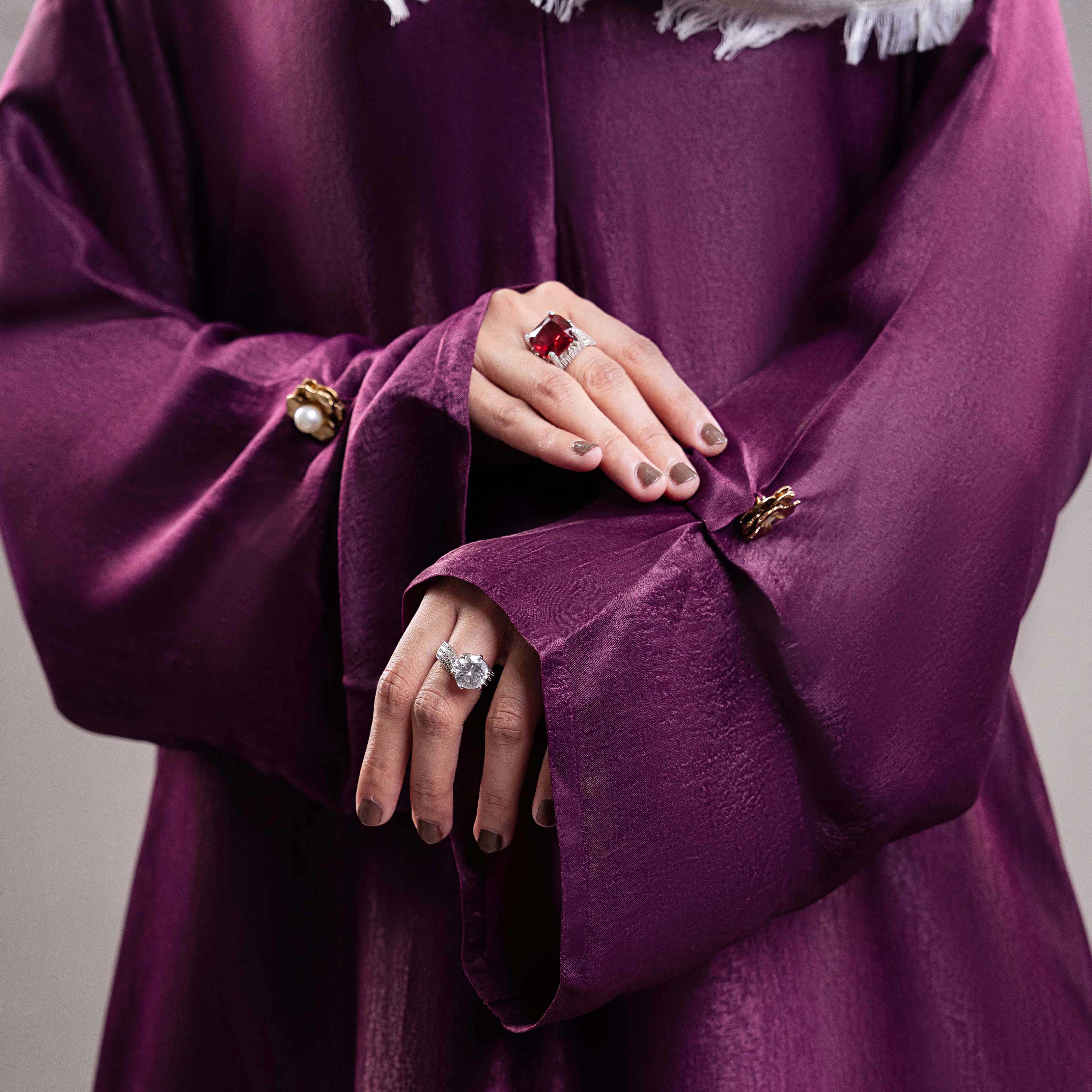 DEEP VIOLET SHINE ABAYA(RB824)