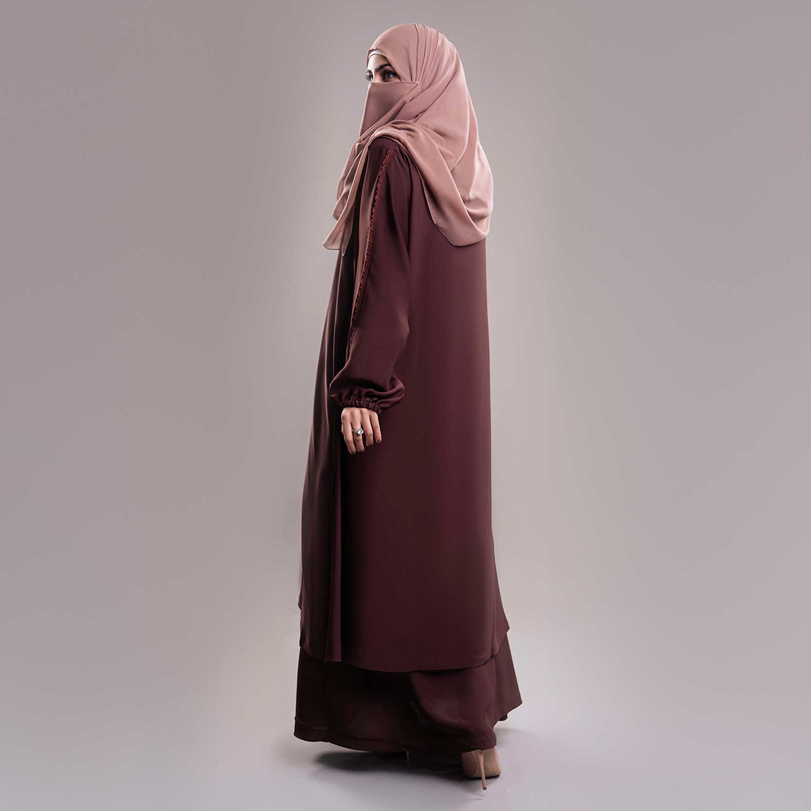 STYLISH BERRY ABAYA(RB871)