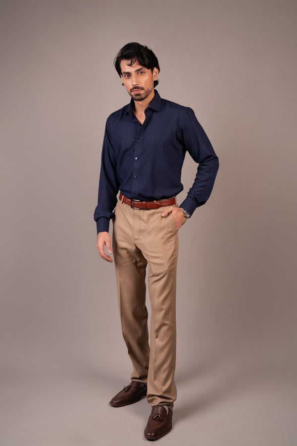 WRINKLE-FREE BLUE DRESS SHIRT