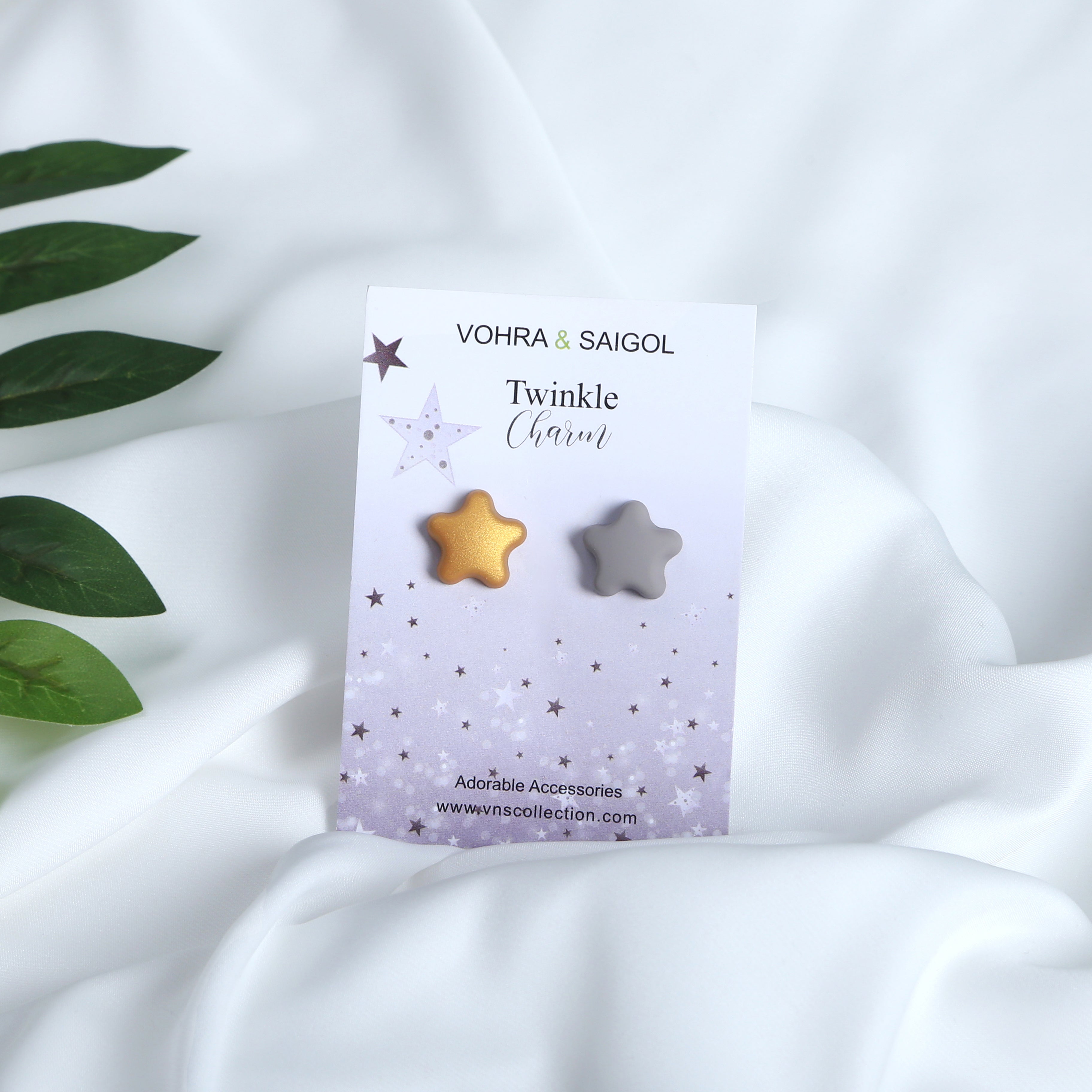 TWINKLE CHARM MAGNET PIN SET OF 2
