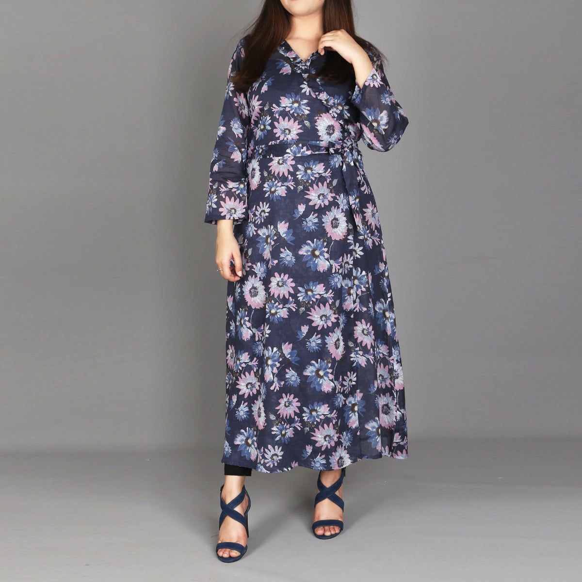 SEAMLESS BLUE FLORAL